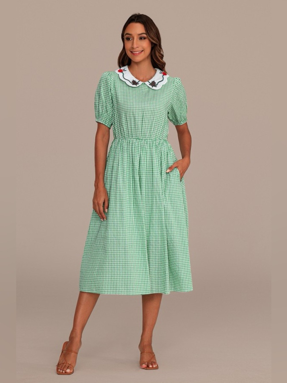 Green Plaid Short Puff Sleeve Round
Neck Midi Dress